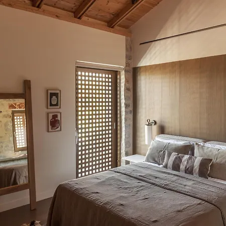 Terra Maina Villa Avia